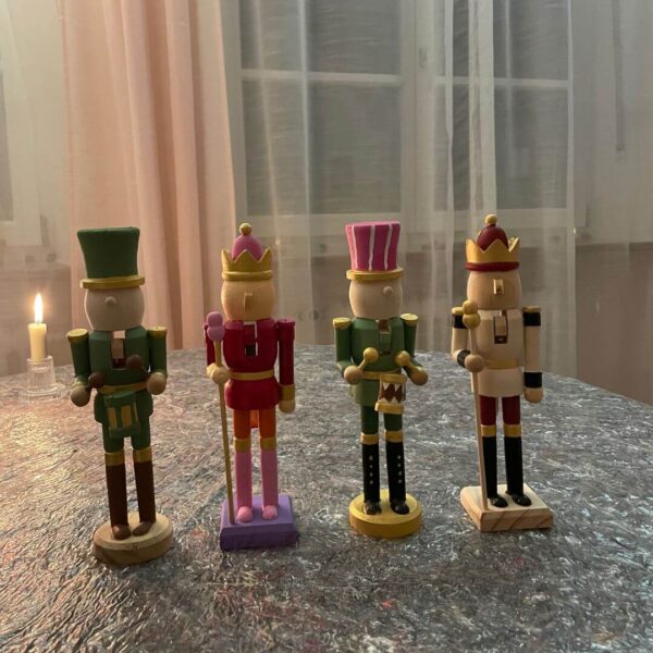 Nussknacker bemalen - Kreativer Mädelsabend