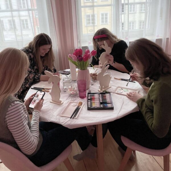 Osterhasen bemalen - Mädelsbrunch